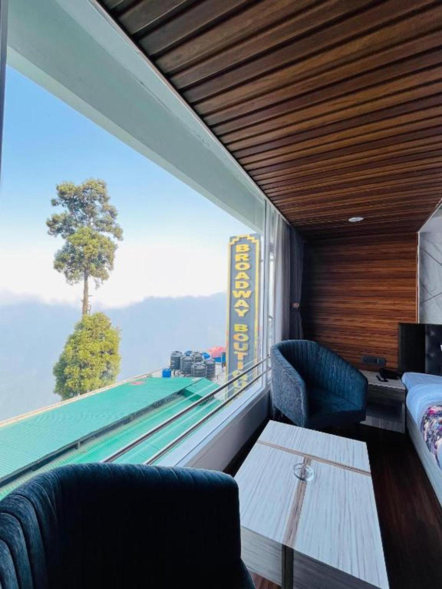 Hotel Broadway Boutique Mall Road Darjeeling - A Luxury Collection - Best Seller Buitenkant foto