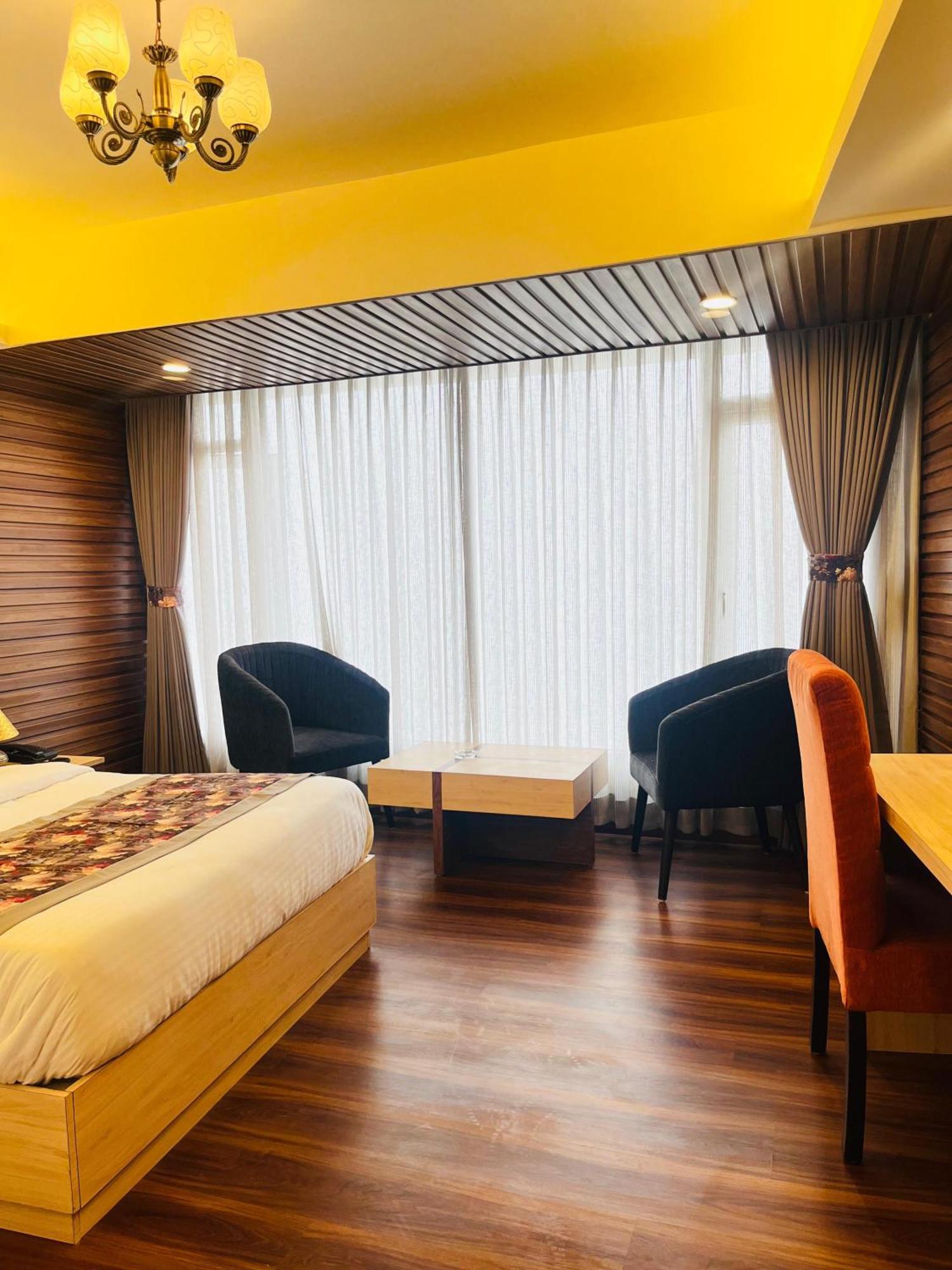 Hotel Broadway Boutique Mall Road Darjeeling - A Luxury Collection - Best Seller Buitenkant foto